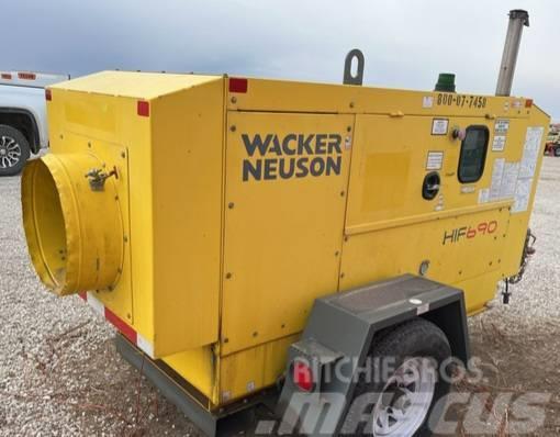 Wacker Neuson HIF 690 Užitkové stroje