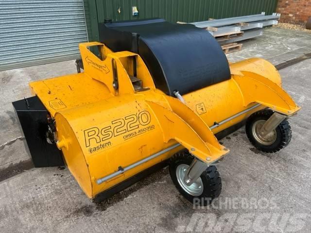  Eastern RS220 Sweeper Collector Zametací stroje