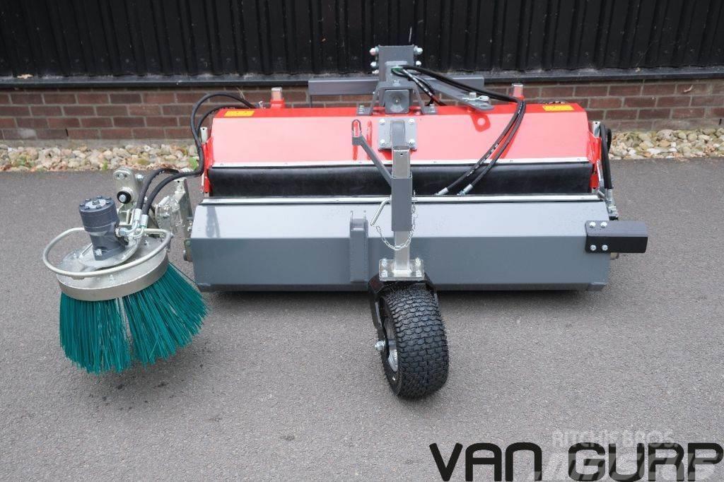 Weidemann Veegmachine met hydraulische opvangbak en zijborst Zametací stroje
