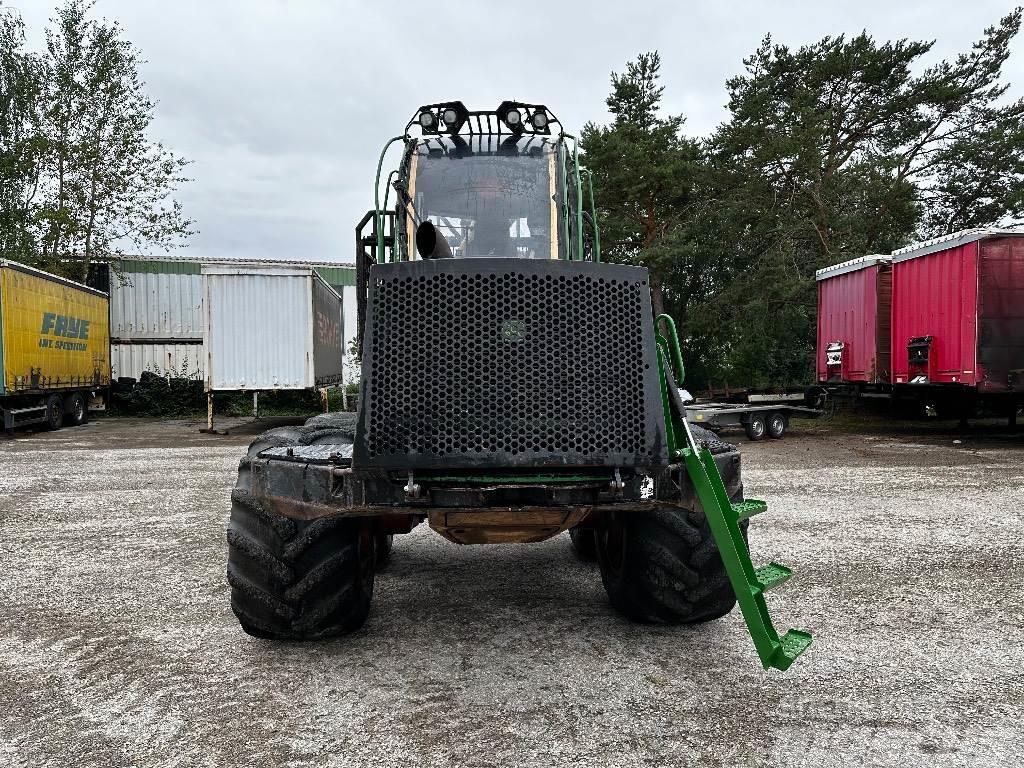 John Deere 1210E 10m CF710 KRAN Vyvážecí traktory