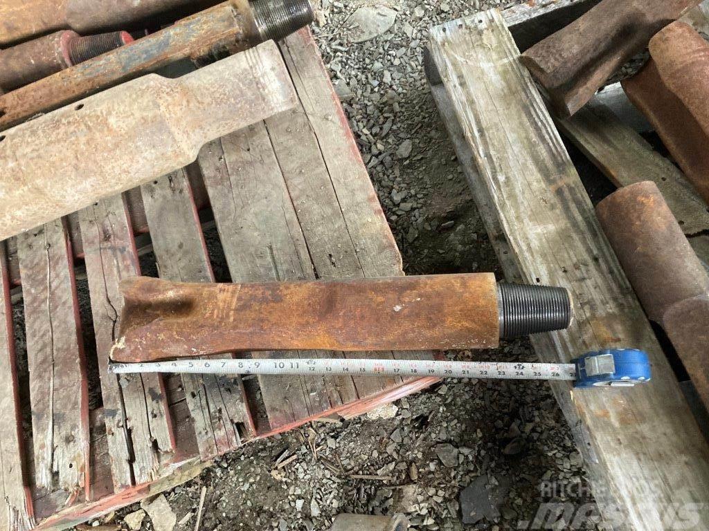  Aftermarket 5-1/4” x 23 Cable Tool Drilling Chisel Příslušenství a náhradní díly k pilířovým zařízením