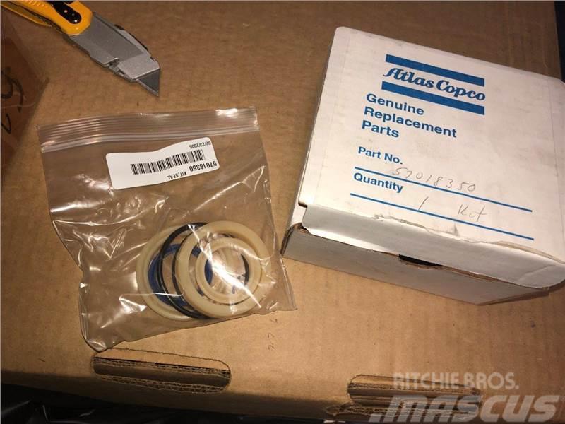 Epiroc (Atlas Copco) Rod Support Cylinder Seal Kit - 5701 Ostatní komponenty