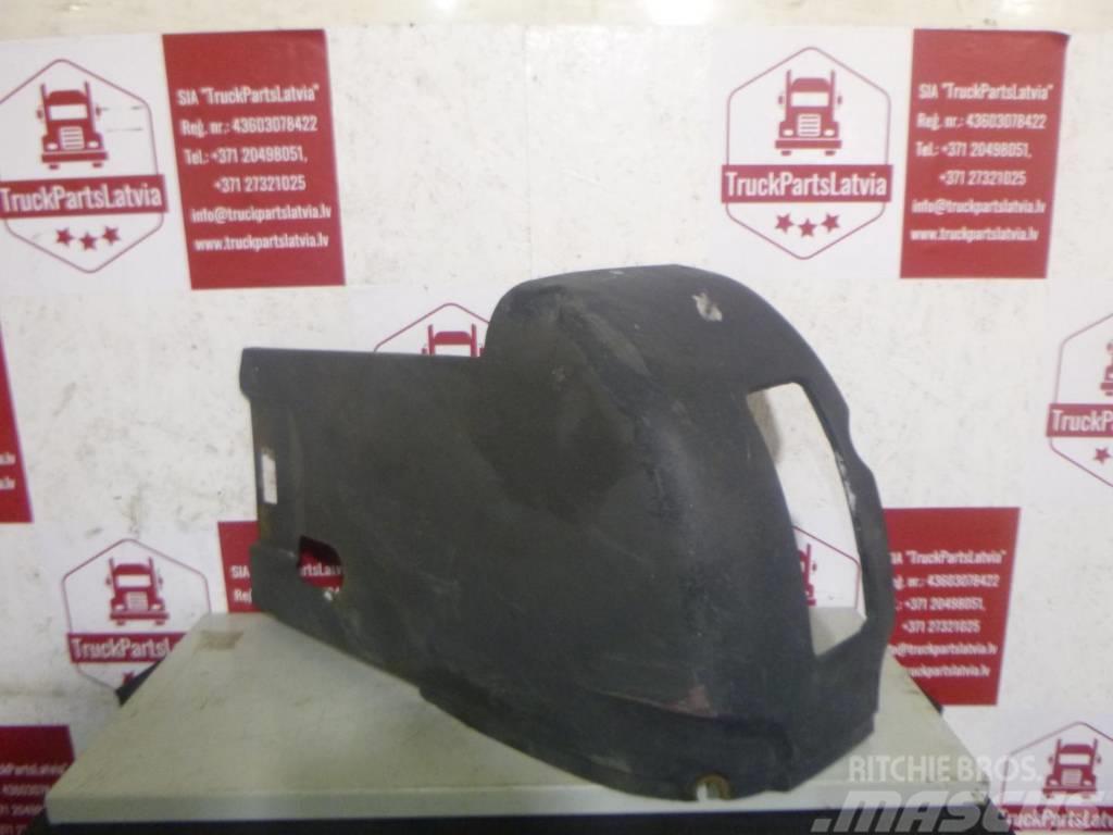 Scania R144 Right front bumper cover 1324598 Kabiny a interiér