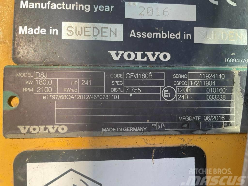 Volvo D8J Kolové nakladače