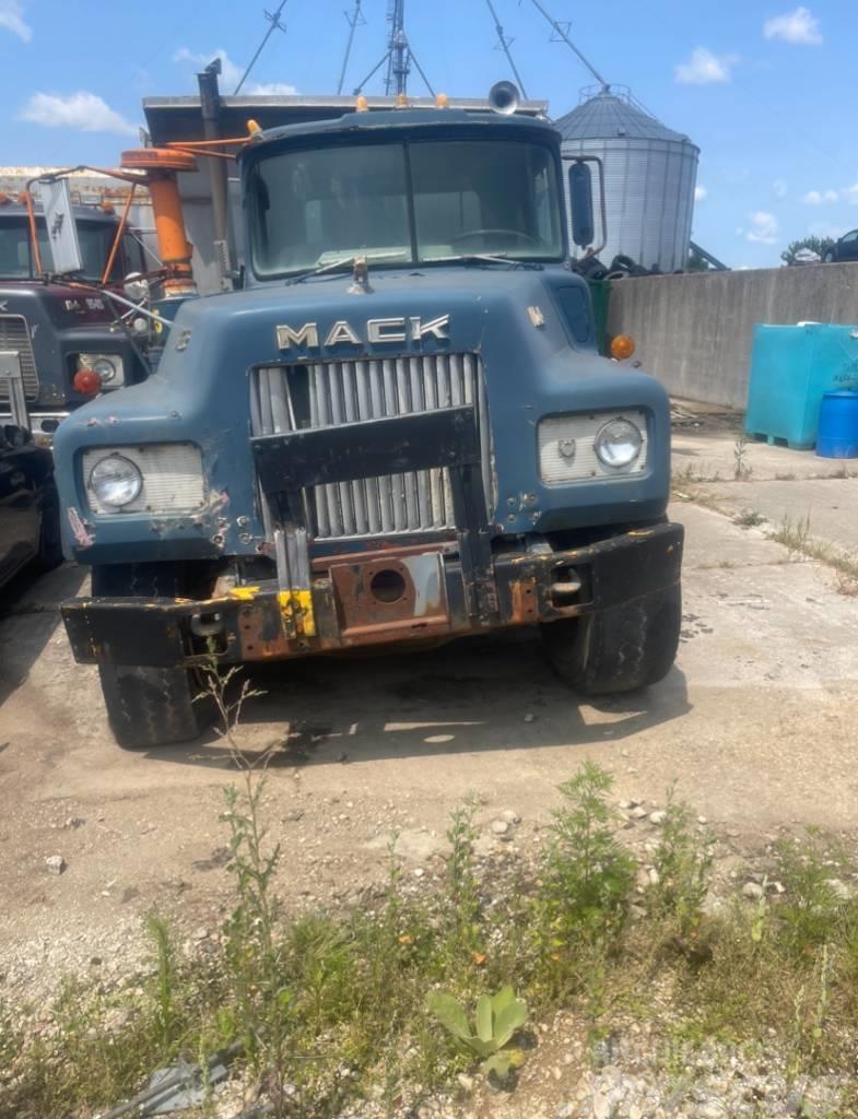 MAC Truck Sklápěče
