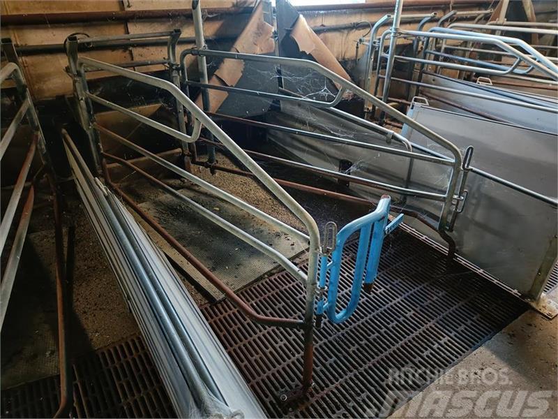  - - -  Farestier ca. 260 x 165 cm Další stroje a zařízení pro chov zemědělských zvířat