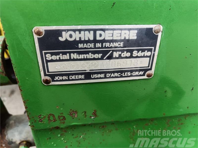 John Deere 342 A småballepresser Další