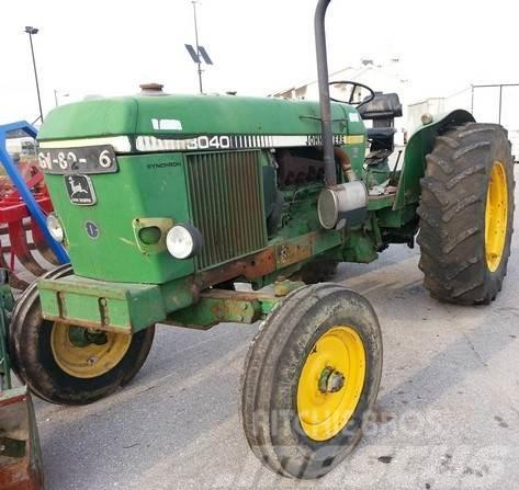 John Deere Deere 3040 Traktory