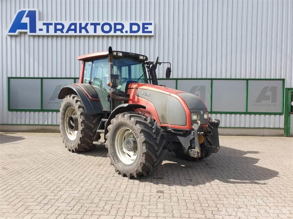 Valtra T151 Traktory