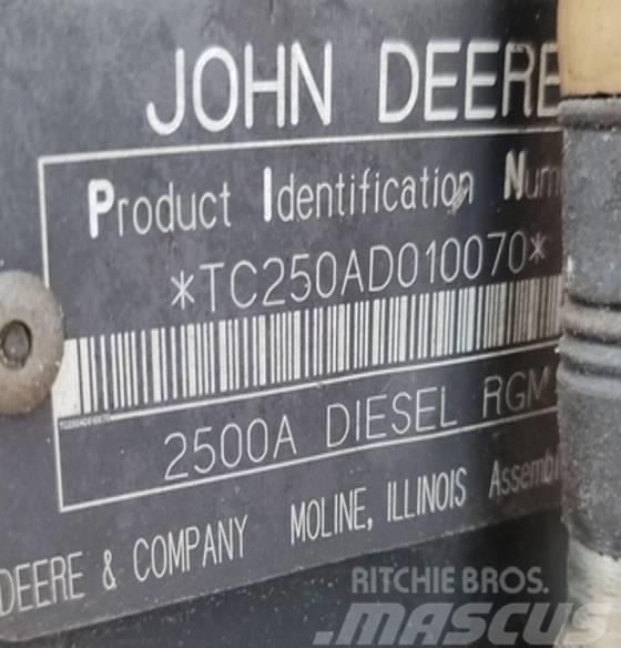 John Deere 2500 A Sekačky fervejí