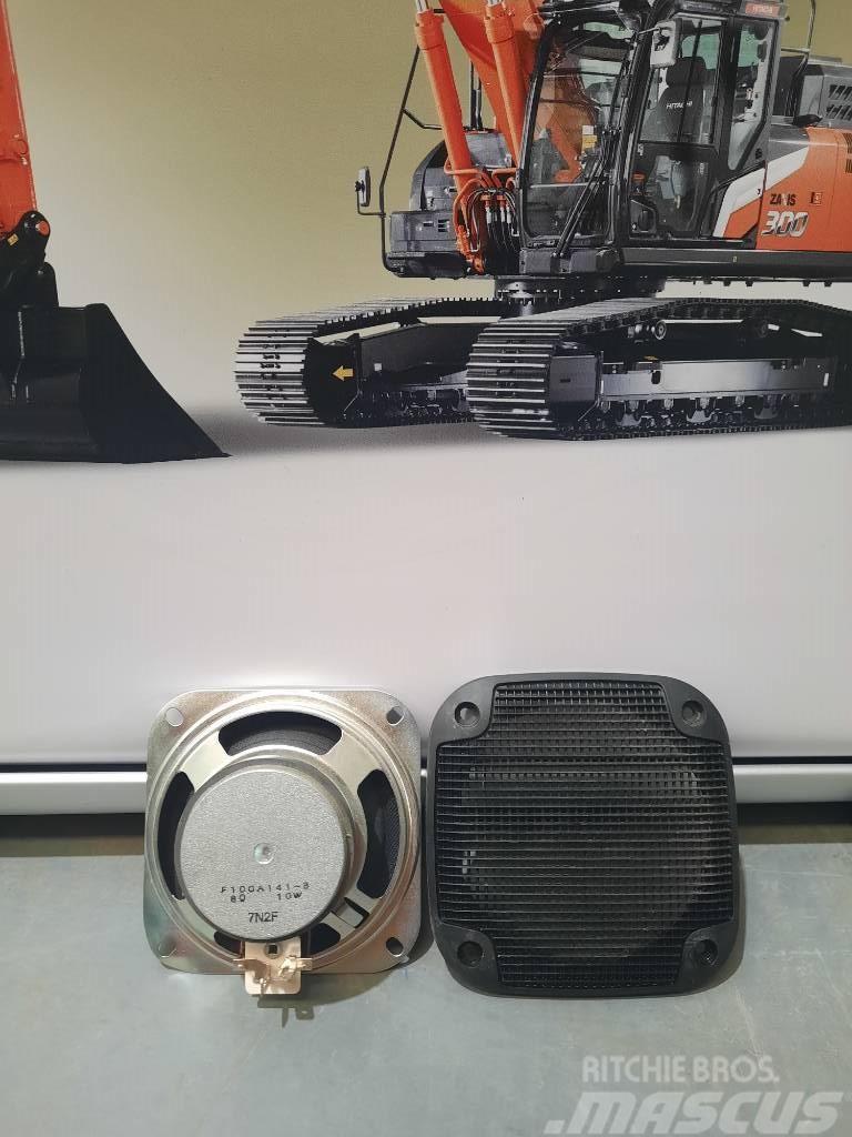 Hitachi Speaker - 4361302 Kabiny a interiér