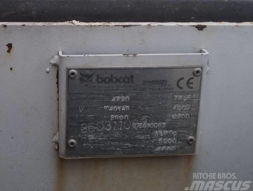 Bobcat T 40140 Horizontální vrtací zařízení