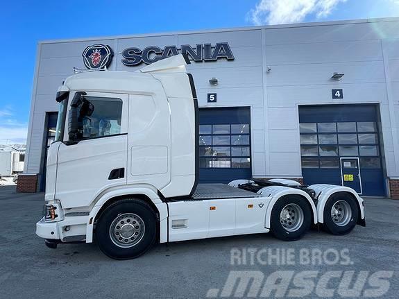 Scania R590A6x4NB, tandemløft Tahače