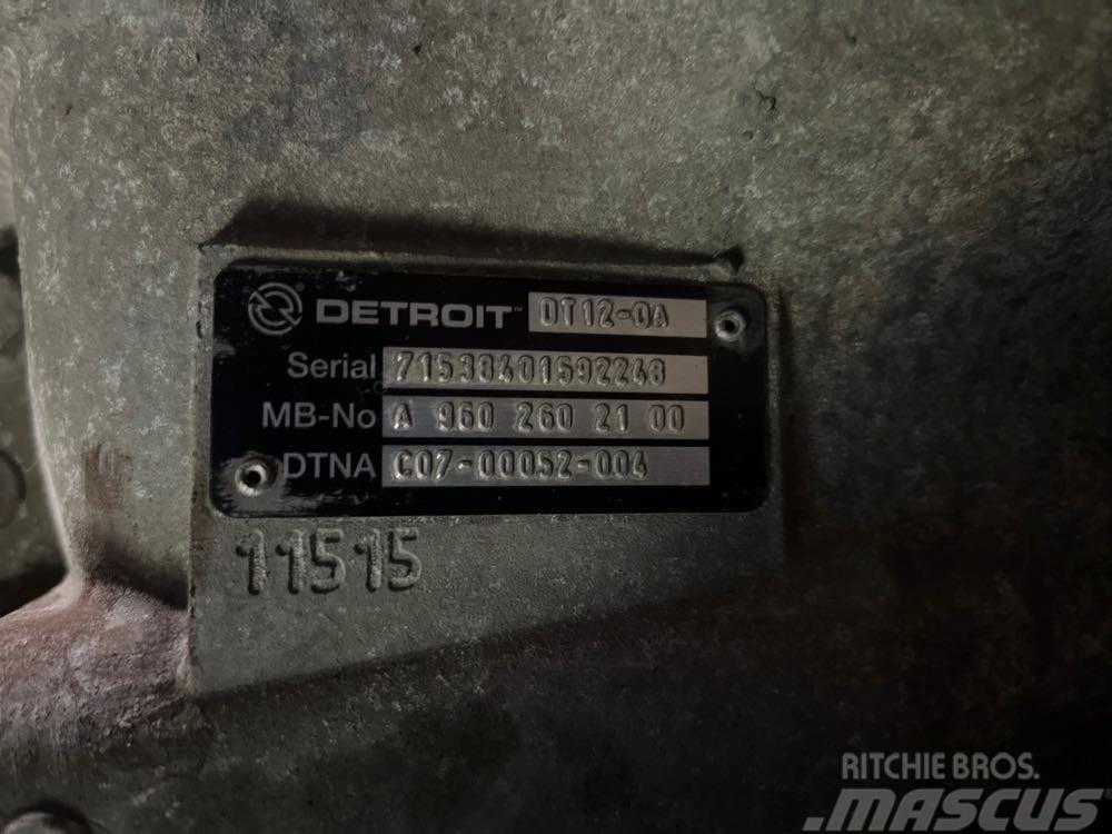 Detroit Diesel DT12OA Převodovky