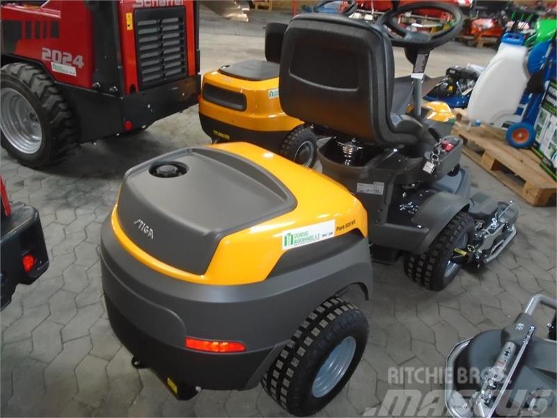Stiga Park 500WX Kompaktní traktory