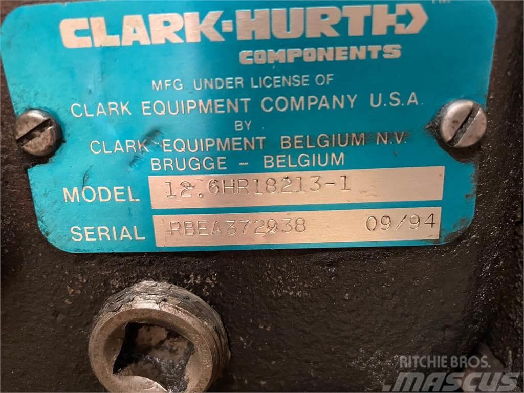 Clark model 12.6HR18213-1 transmission Převodovka