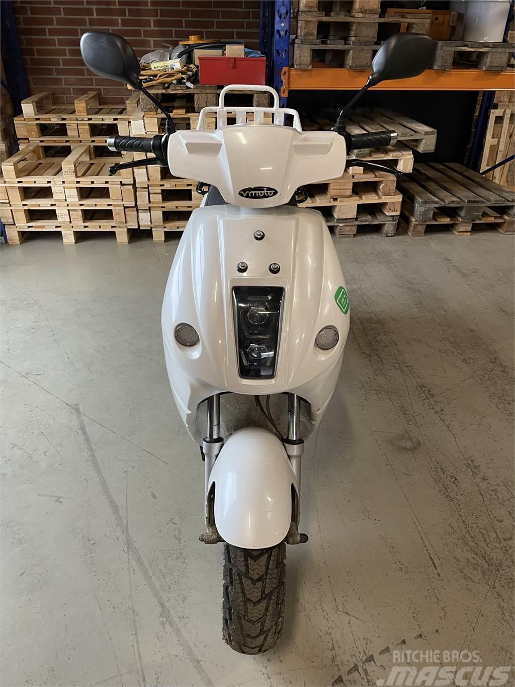  El-scooter V-Moto E-max, German Engineering, Itali Ostatní komponenty