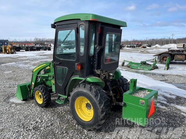 John Deere 3520 Kompaktní traktory