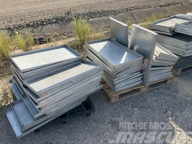  Quantity of Aluminum Trays Ostatní