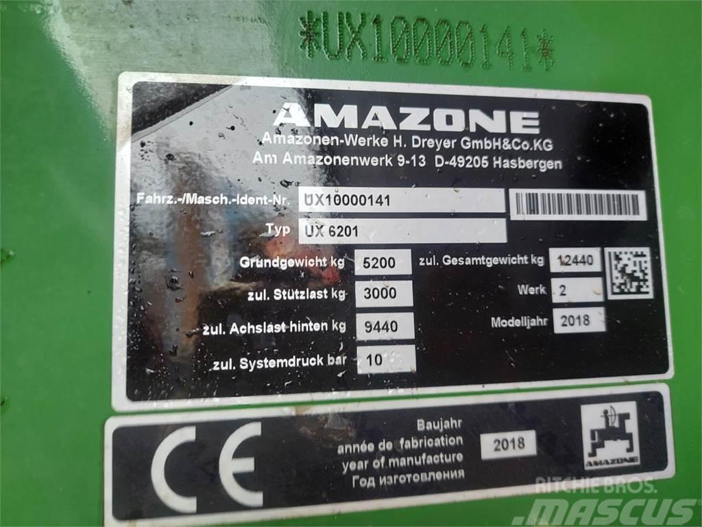 Amazone UX 6201 Super - 24-30-36m Tažené postřikovače