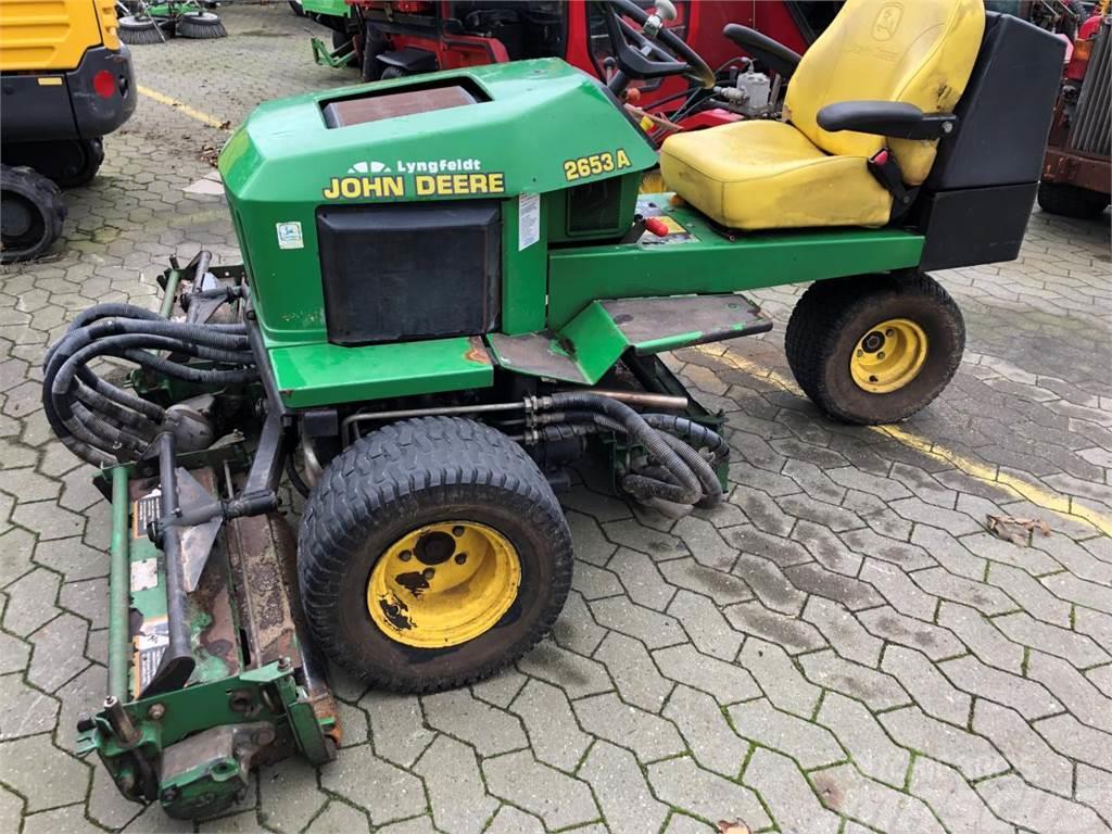 John Deere 2653A Kompaktní traktory
