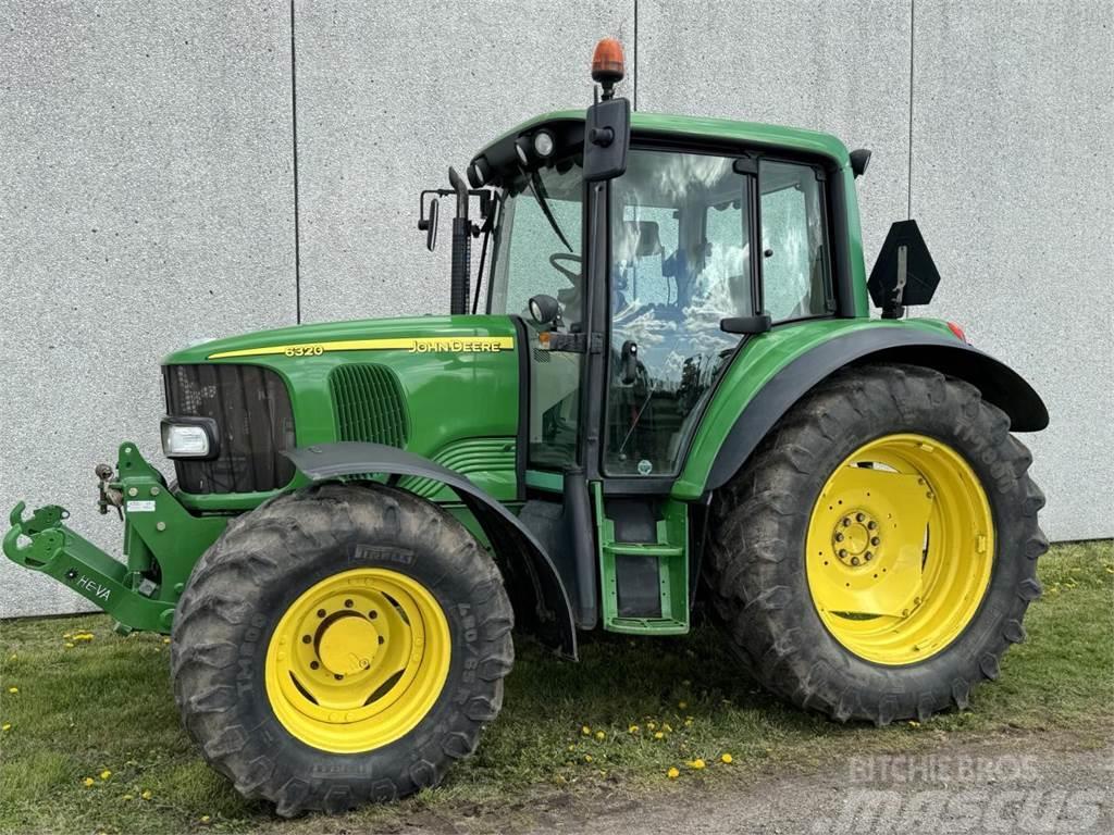 John Deere 6320 Traktory