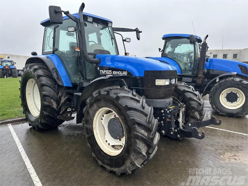 New Holland TM165 Traktory
