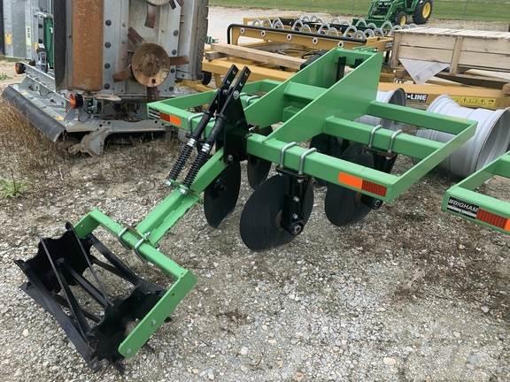 Bigham Brothers Pivot Track Filler Další stroje na zpracování půdy a příslušenství