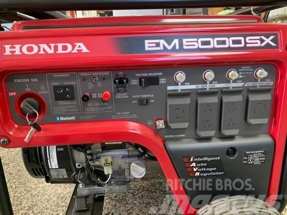 Honda EM5000SX Osvětlovací stožáry