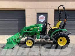 John Deere 2025R Kompaktní traktory