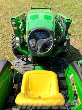 John Deere 4066M Traktory