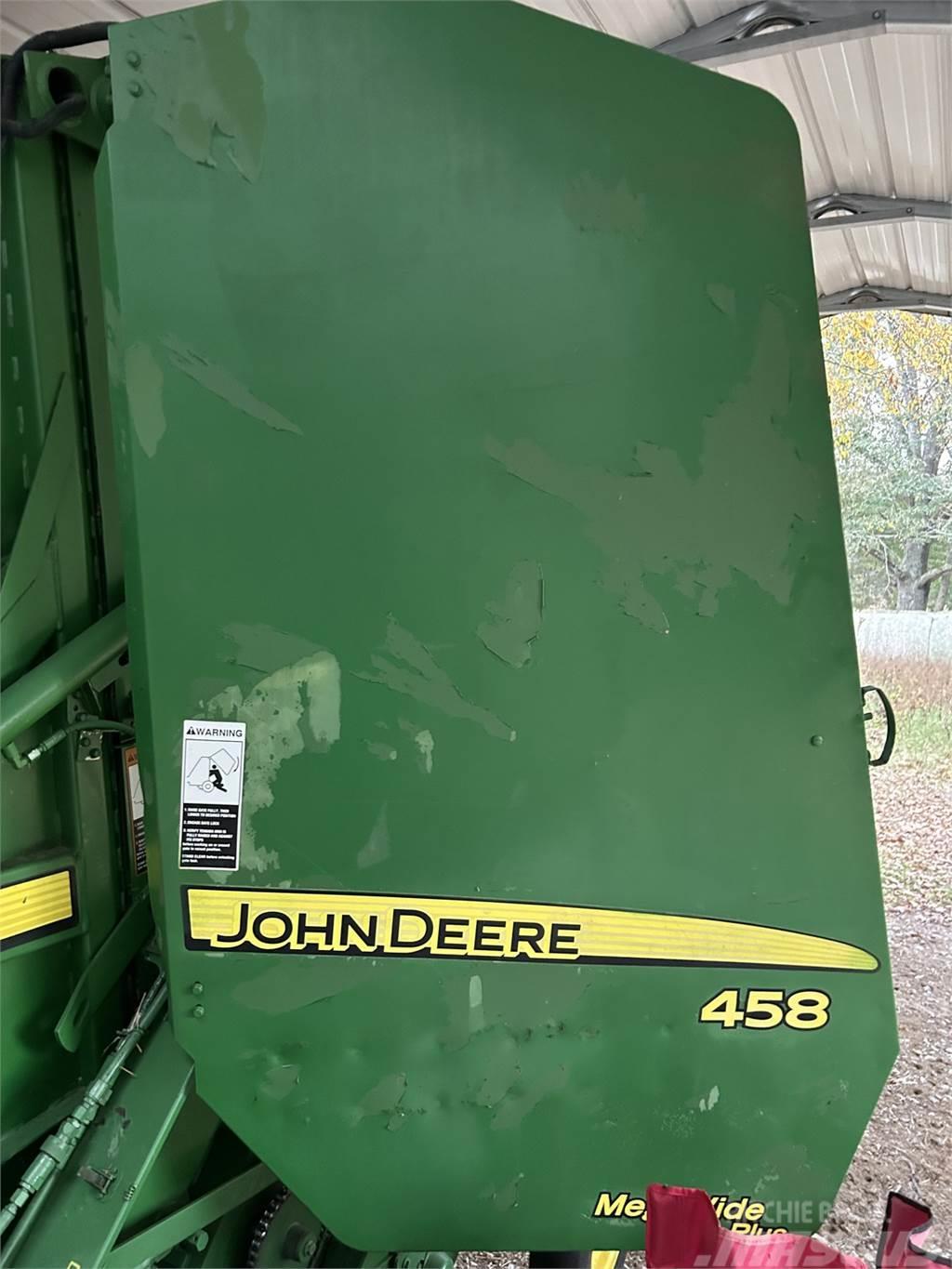 John Deere 458 Lis na válcové balíky