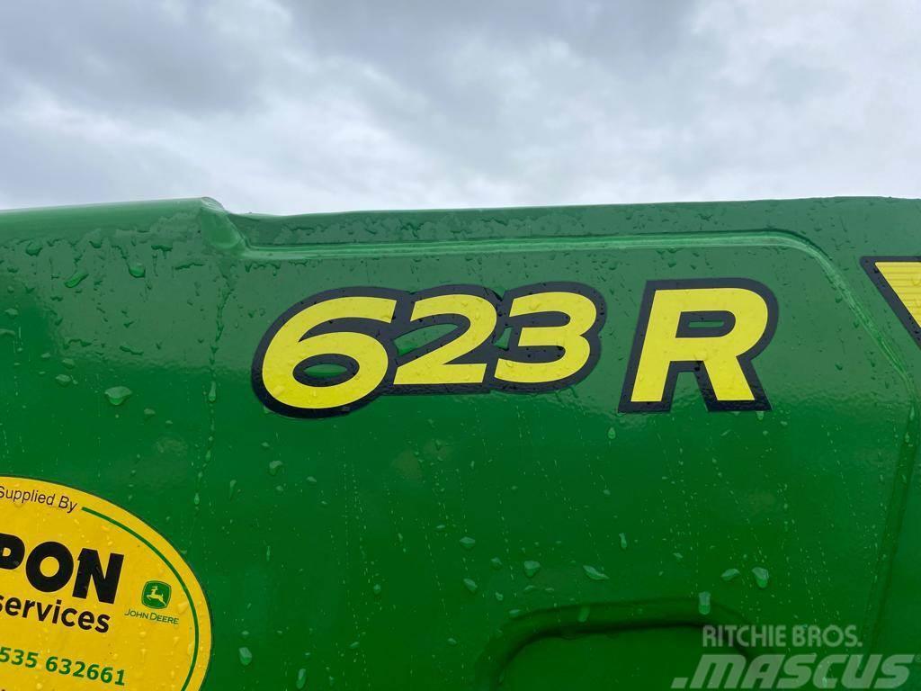 John Deere 6130R Traktory
