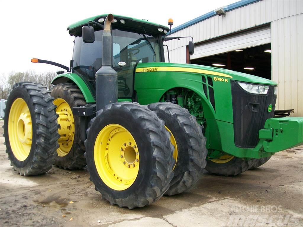 John Deere 8360R Traktory