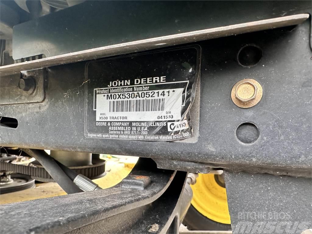 John Deere X530 Kompaktní traktory
