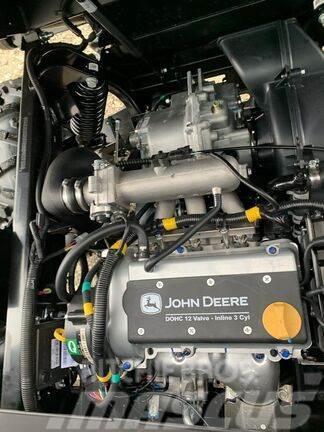 John Deere XUV 835R Užitkové stroje