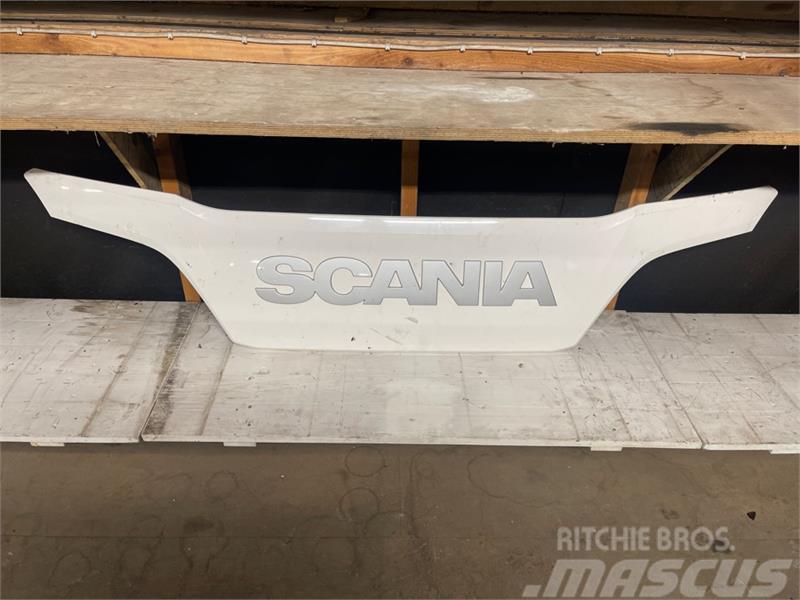Scania SCANIA FRONT UP GRILL 2542870 Podvozky a zavěšení kol