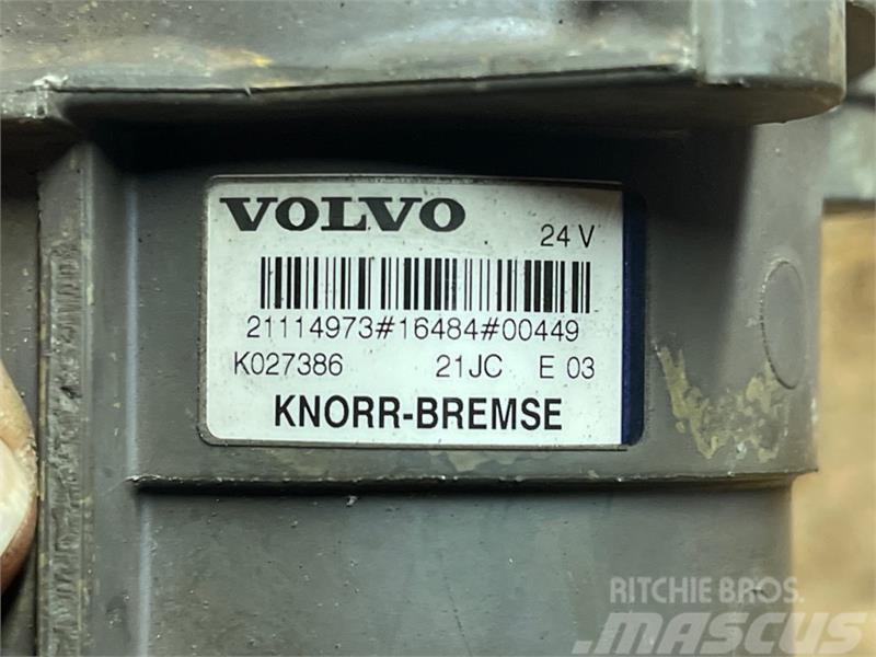 Volvo  MODULATOR 21114973 Radiátory