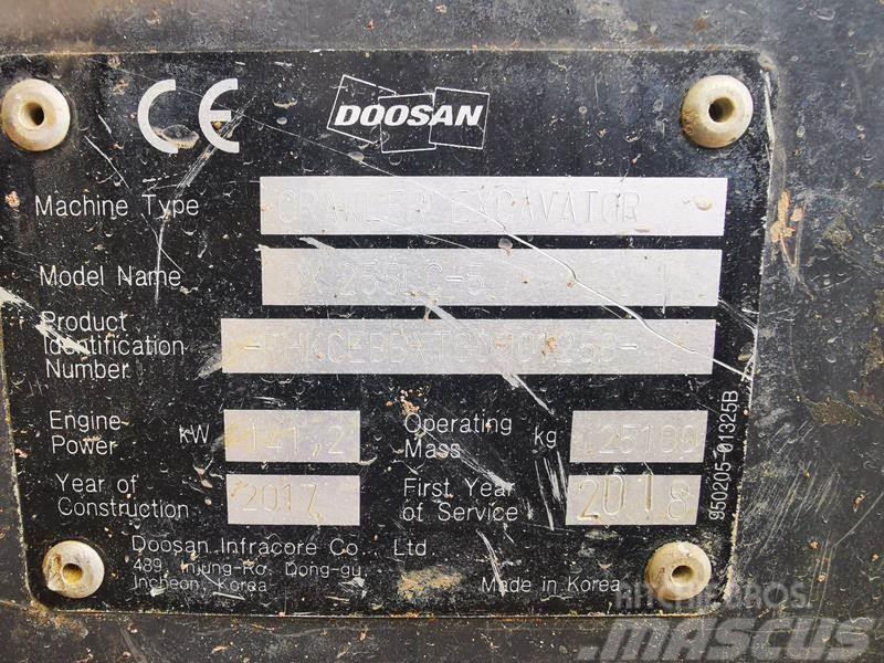 Doosan DX 255 NLC 5 Pásová rýpadla