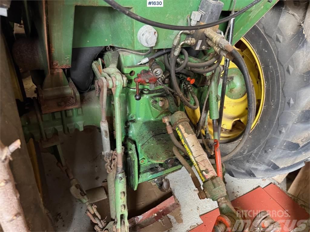 John Deere 1040 Traktory