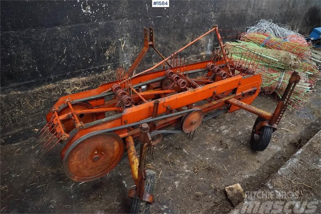  Sidevenderive til traktor Stroje na sklizeň pícnin-příslušenství