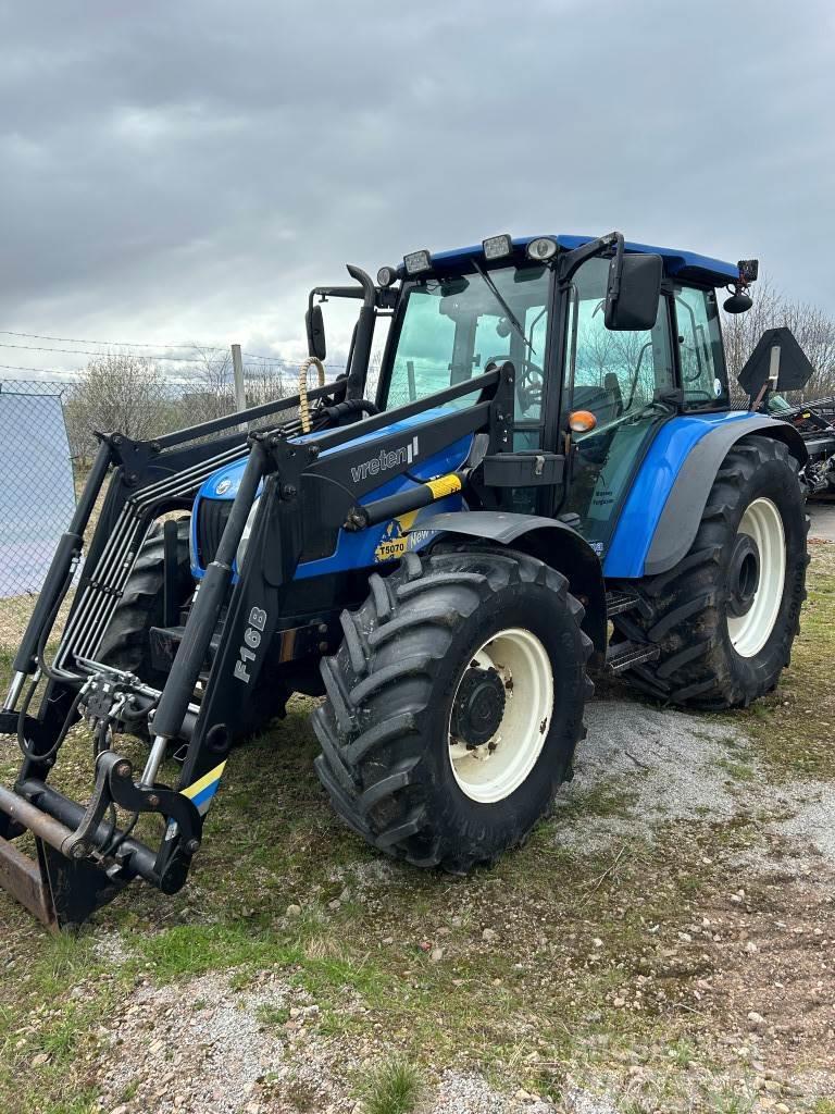New Holland T5070 Traktory