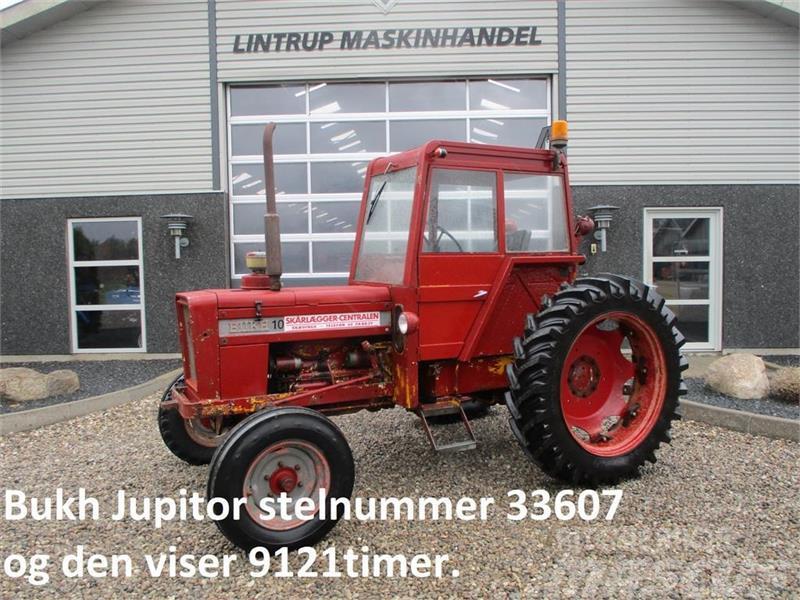 Bukh Jupiter Med hus. Traktory