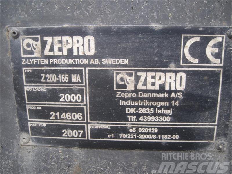  - - -  Zepro Z lift Rampy