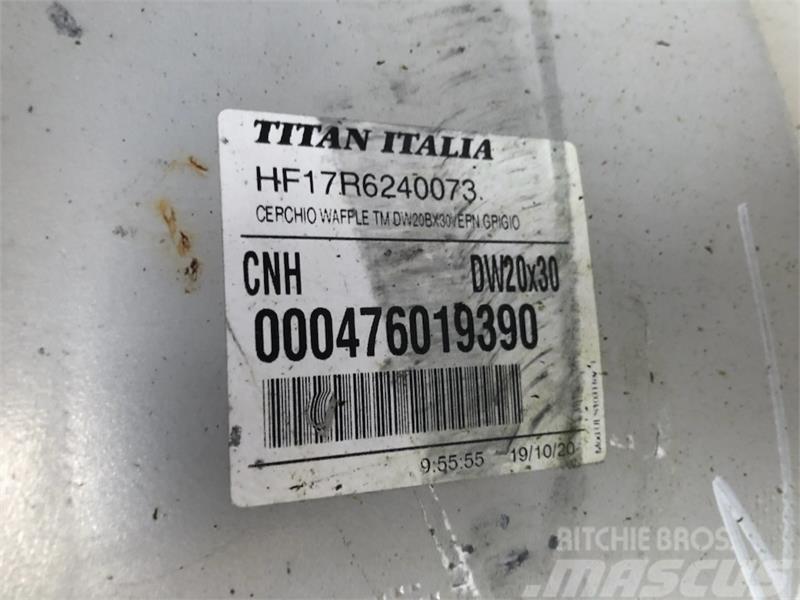 Titan 20x30 fra T7/Puma Pneumatiky, kola a ráfky
