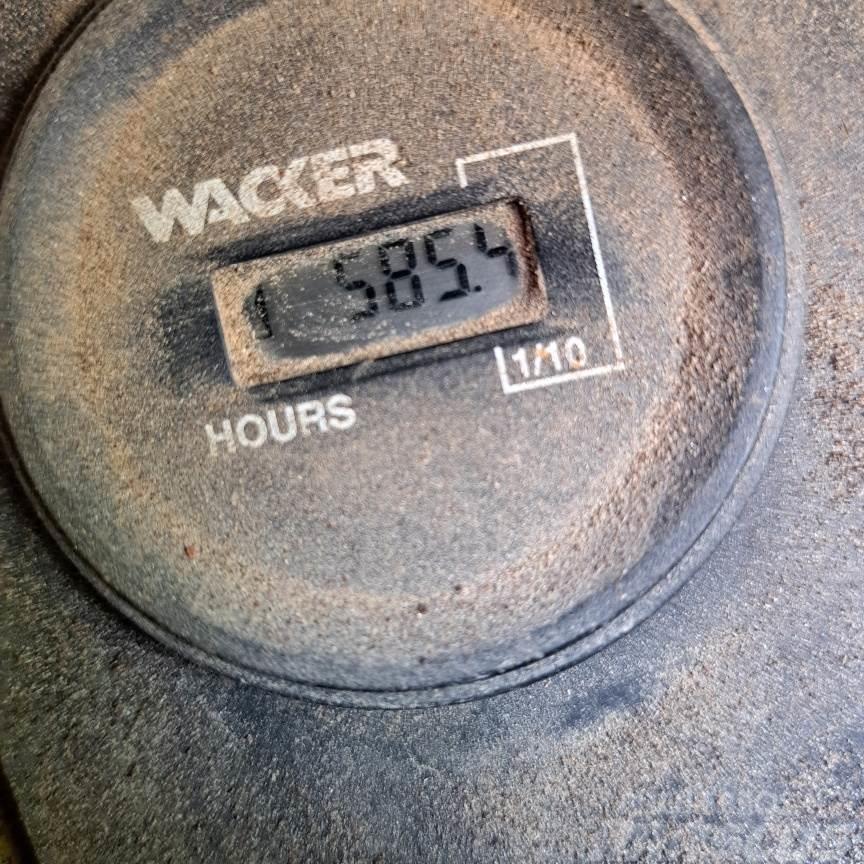 Wacker RT820CC Půdní kompaktory