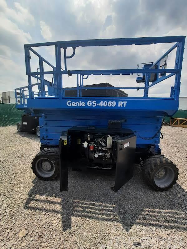 Genie GS-4069 RT Nůžková zvedací plošina