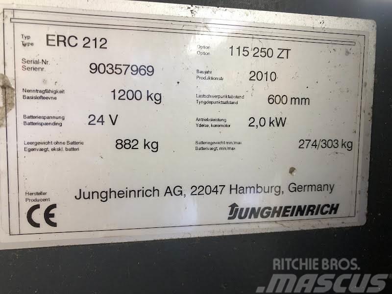 Jungheinrich ERC 212 Samohybné vozíky