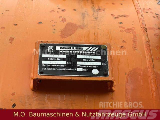 MAN 25.270 / Müller Saug u. Spühlwagen / 12.000 L / Kombinované/Čerpací cisterny