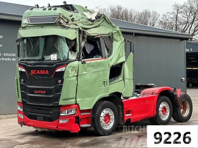 Scania S650 V8 Euro6 6x2 *Unfallschaden Tahače